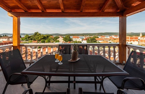 Turanj Casa | Hermosa casa en Turanj