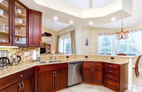 North Port Casa | Beautiful home located near Warm Mineral Springs.