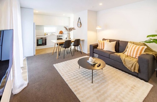 Christchurch Casa | Beautiful home Near CBD Pet Friendly with Carpark