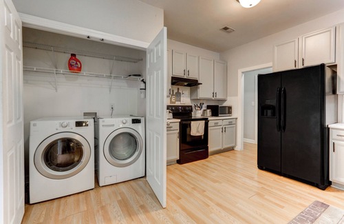 Northeast Raleigh Casa | Beautiful Home Near Downtown With Game Room!