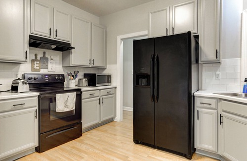 Northeast Raleigh Casa | Beautiful Home Near Downtown With Game Room!