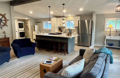 Clear Lake Casa | Beautiful home on Clear Lake, just minutes from downtown and Surf District!
