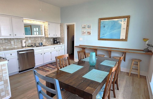 Matagorda Casa | Beautiful home on Matagorda Beach with fenced in yard!