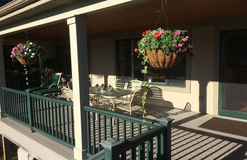 Mandana Casa | Hermosa casa en el Lago Skaneateles