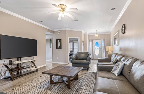 Foley Casa | Beautiful home that has it all for large families & or groups! Outside games, grill, pool and spa!