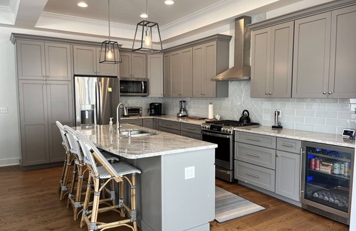 Country Club Estates Casa | Beautiful home with private pool!