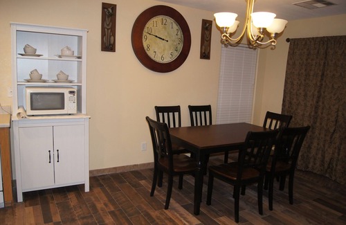Silverado Ranch Casa | Hermosa casa WIFI TV por cable