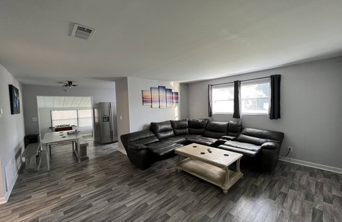Arlington Casa | Beautiful Home with Game Room.