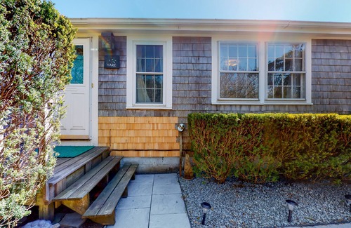 East Orleans Cabaña | Beautiful home with ocean-view, patio, grill, W/D, & close to Nauset Beach