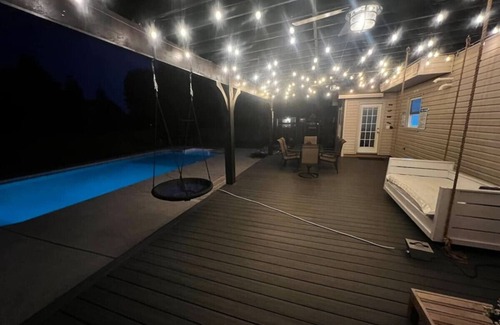Ashley Oaks Casa | 464) Beautiful home with Pool - great for kids