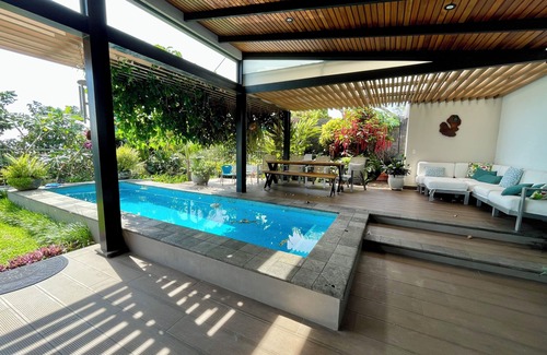 Heredia Casa | Beautiful house with pool in Heredia, ideal for families and long stays.