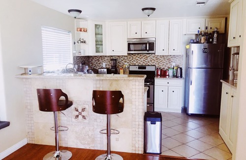 Spring Valley Casa | Beautiful house -3 bedrooms pool & jacuzzi!