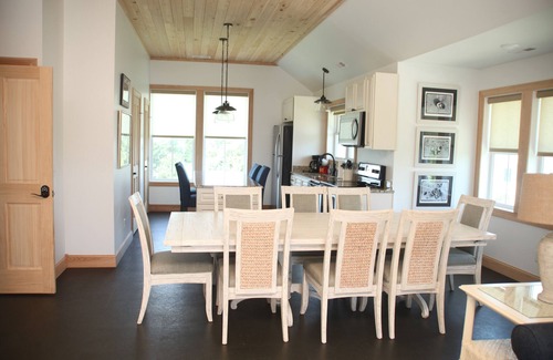 Ocracoke Casa | ¡NUEVO EN 2018! Hermosa casa frente a Silver Lake en Berkley Estate