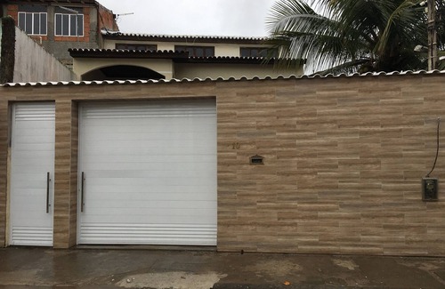 Centro Casa | HERMOSA CASA FRENTE A LA RUA DA PRAIA GRANDE / ARRAIAL DO CABO-RJ