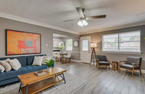 Dallas Casa | Beautiful House for BIG Groups with a Cinema Room
