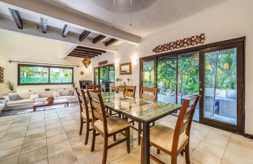 Playacar Fase II Casa | Beautiful House in Playacar 4 bedrooms with AC