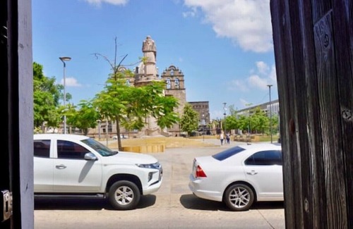 Guadalajara Casa | Beautiful house in front of the Sanctuary #4-D