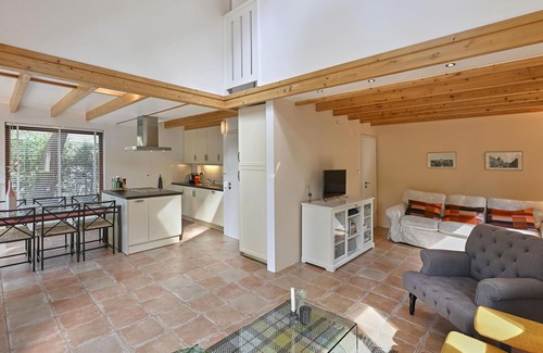 Rekem Casa | Beautiful house in the woods on park by water