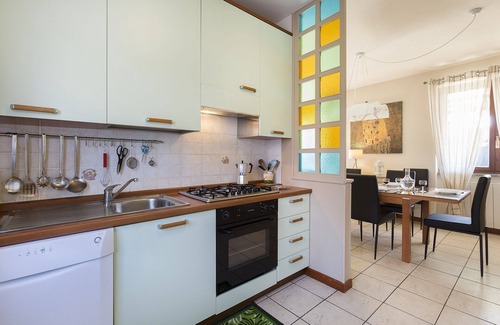 Orta San Giulio Casa | HERMOSA CASA HASTA 8 PAX CON APARCAMIENTO, JARDIN, PATIO, BARBACOA, WIFI