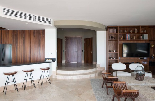 Marina Vallarta Casa | Fantástica casa en Portofino con piscina infinita en la playa