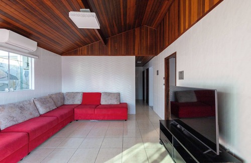 Balneario Mogiano Casa | Beautiful house near the sea with heated pool!