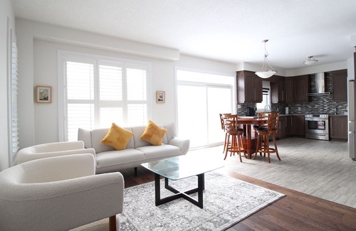 Rosemount Casa | Beautiful House Near Grand River & Kiwanis Park