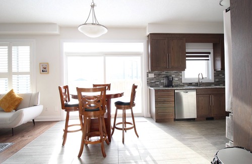 Rosemount Casa | Beautiful House Near Grand River & Kiwanis Park
