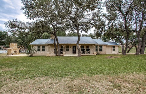 Boerne Casa | Hermosa casa en un lago privado de 10 acres con bass, 4. 5 millas de Boerne