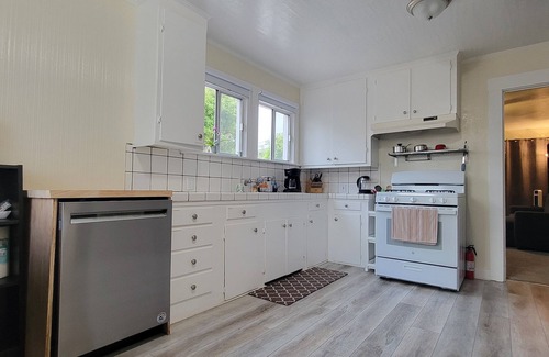 Alameda Casa | Beautiful house/Short drive to the beach/Parking/Amazing Alameda