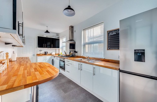 Northampton Casa | Beautiful House | Sleeps 7 | Free Parking