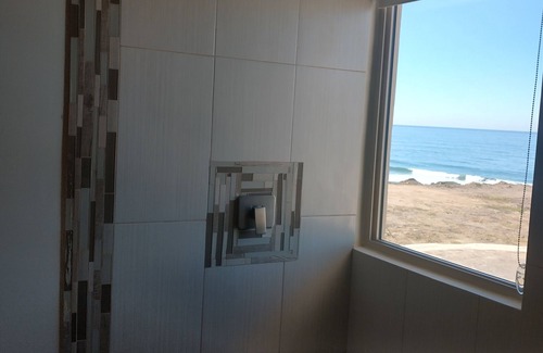 Rosarito Casa | Hermosa casa a pasos de una de las playas más lindas de la Baja.