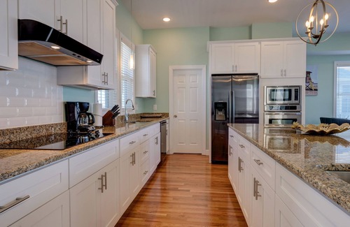 North Carolina Coast Casa | * Hermoso * Construido 2018 - 4 recámaras, 3. 5 bth (3 camas king), suite mstr, acceso a la playa