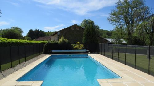 Busserolles Casa | Beautiful house with pool and spa in Dordogne 3 bedrooms