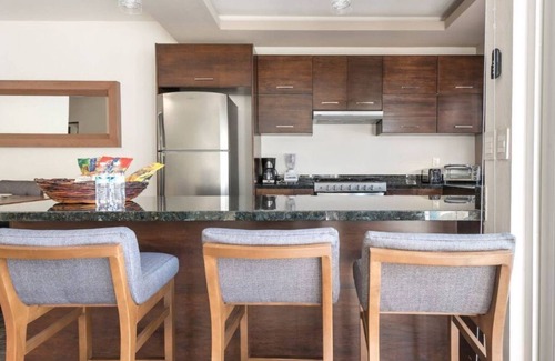 Flamingos Casa | beautiful house with pool very close to the beach!