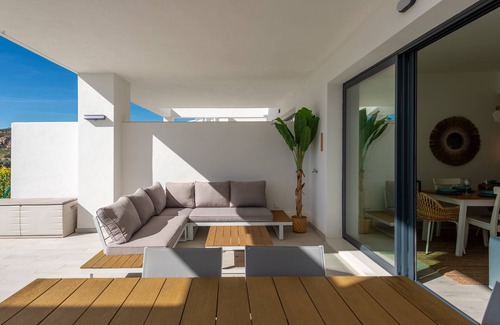 Manilva Casa | Beautiful house with nice hot tub on the topfloor!