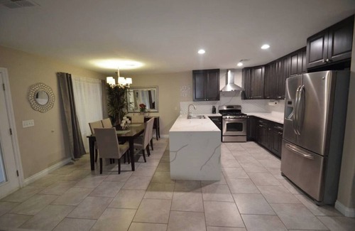 Silverado Ranch Casa | Beautiful house with pool and bbq/ area, fire pit.