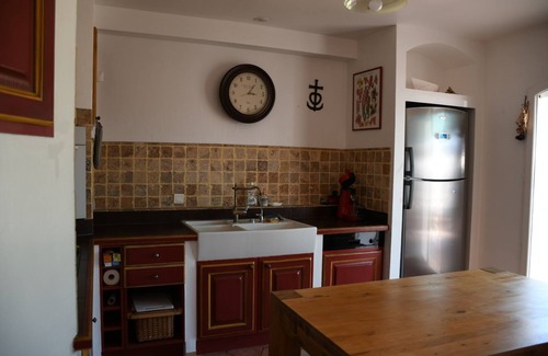 Arles Casa | Beautiful independent villa on a very large garden with large swimming pool