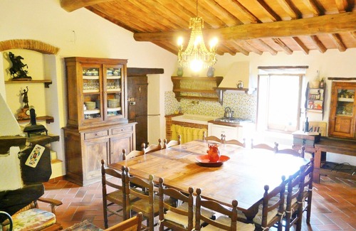 Barberino Val d'Elsa Villa | Hermosa villa histórica de 7 dormitorios en una granja de olivos orgánicos, piscina y vistas al atardecer