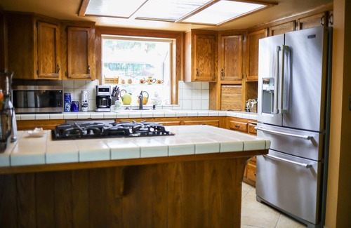 Kernville Casa | Hermoso escondite en la cima de la montaña Kernville: 1. 5 millas al centro de la ciudad.
