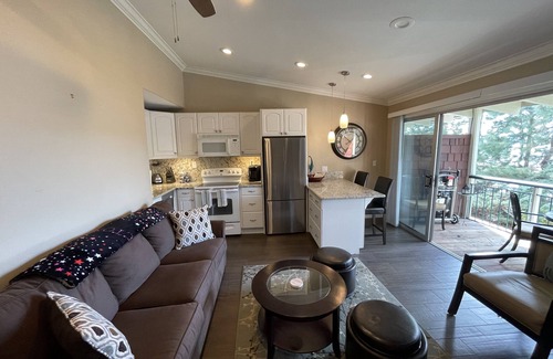 Tahoya Shores Condominio | Beautiful lake front studio condo kings beach