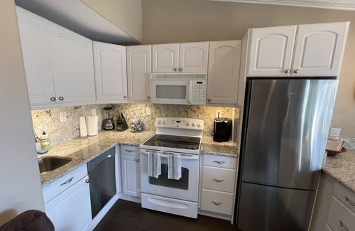 Tahoya Shores Condominio | Beautiful lake front studio condo kings beach