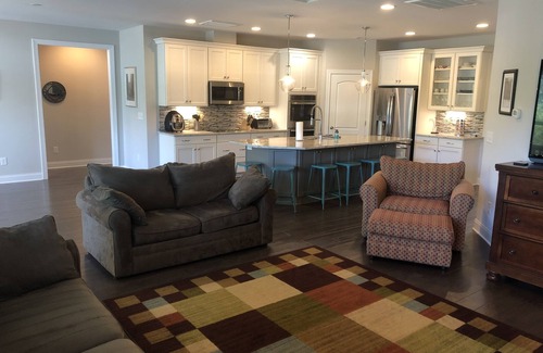 Denver Casa | Hermoso Lake Front Home-Built en 2017-2 cocinas completas