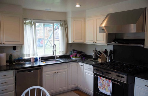 Putnam Valley Casa | Beautiful lakefront property 60 minutes from NYC.