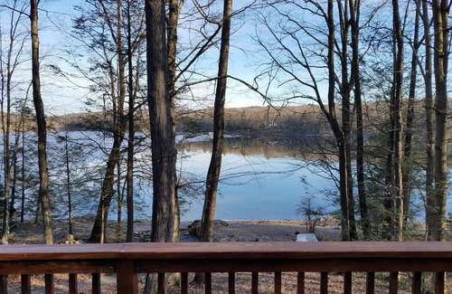 Lakeville Cabina | Su vista desde el muelle! Hermosa cabaña frente al lago en el lago Wallenpaupack