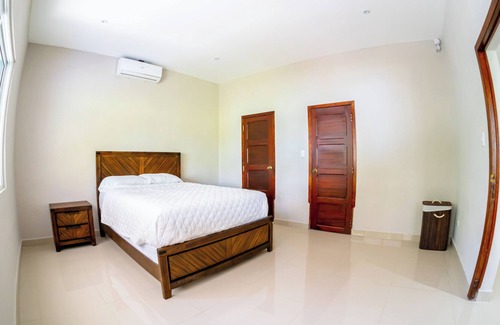 Coatepeque Casa | Beautiful Lakefront House in Lago Coatepeque!