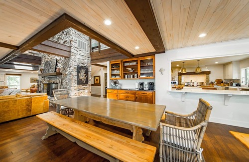 Drasco Cabina | Luxury Business & Family Retreat Lodge en el Lago