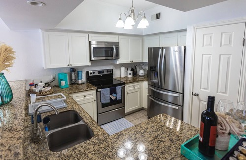 April Sound Apartamento | Beautiful LakeFront Home with pool /6guest