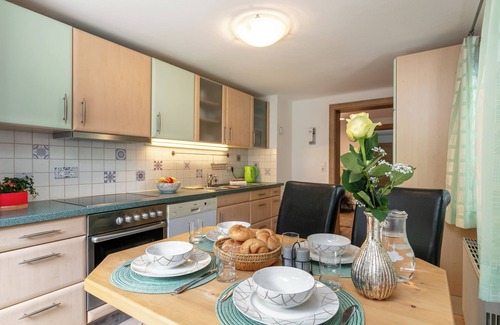 Langkampfen Apartamento | Beautiful large apartment directly at cycle path