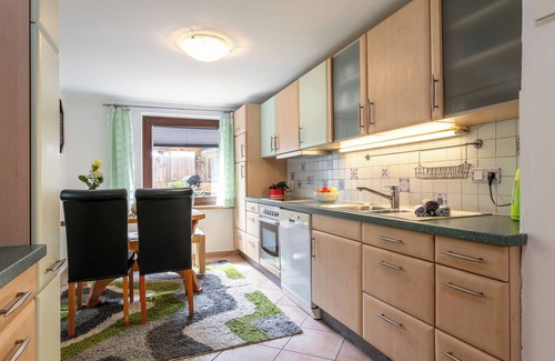 Langkampfen Apartamento | Beautiful large apartment directly at cycle path