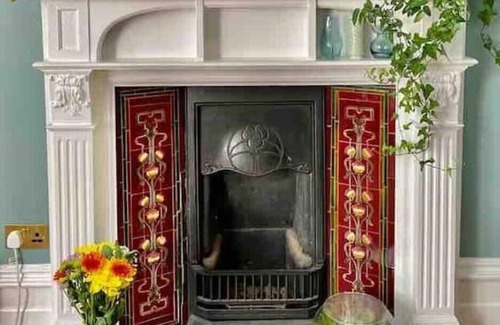 Catford Casa | Beautiful, large, Edwardian family home and garden